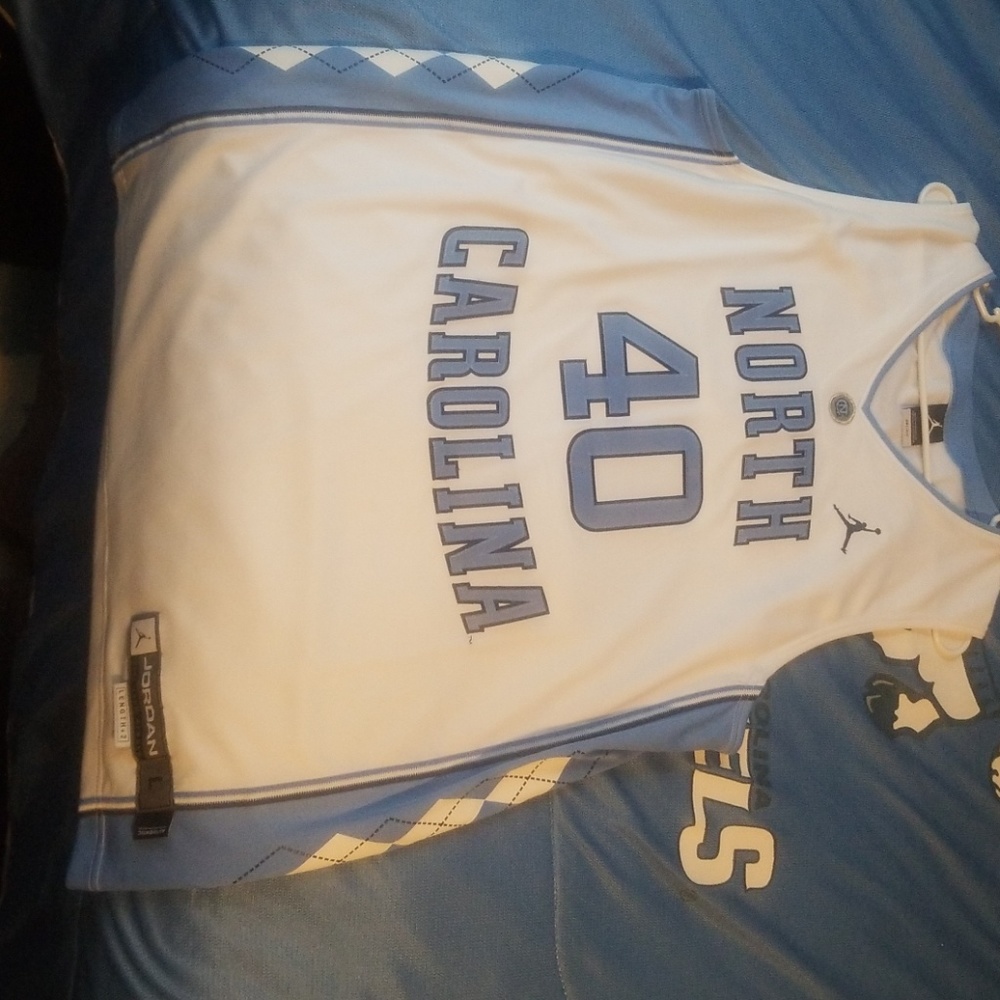 Unc Jersey - image 1